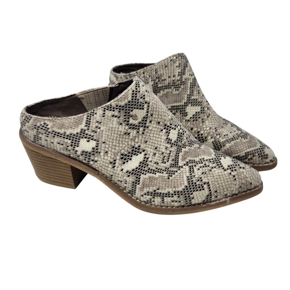 Rampage Cream Faux Snakeskin Slip On York Western Bootie Heeled Boots Size 6.5 M